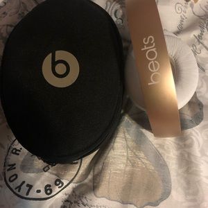 Beats solo 3 wireless